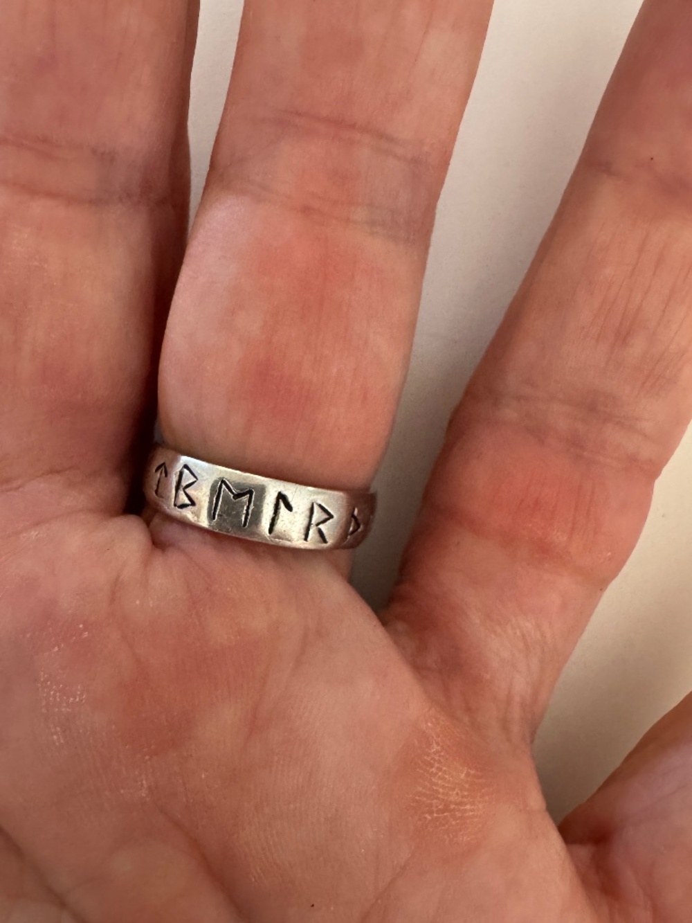 Silver Rune Ring - Picture 5 of 9